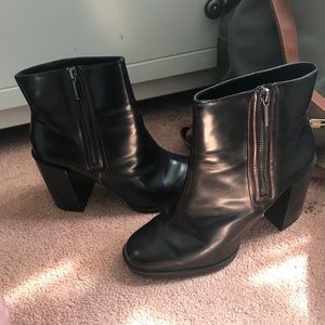 Zara boots READ DESCRIPTION